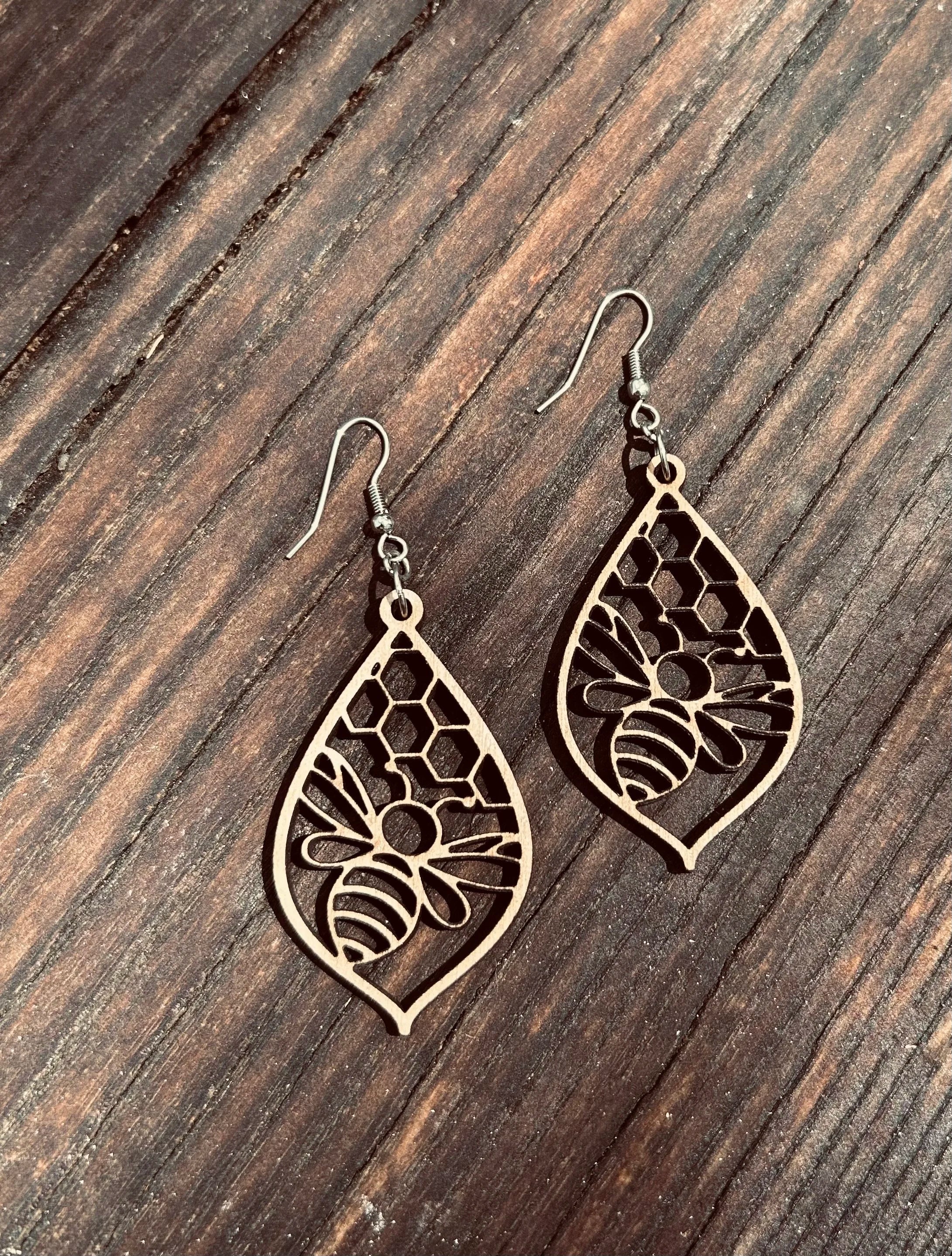 Bee with Honeycomb Tear